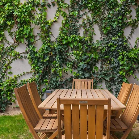 Jardins Da Gloria Charming Living By Lovelystay *